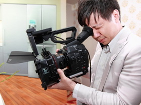 Canon 跨足電影圈，Cinema EOS C300 在台發表、51萬9開賣