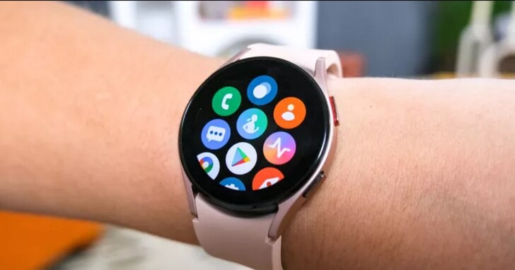 讓智慧手錶續航撐更久的關鍵！三星研發MicroLED面板取代OLED，Apple Watch可能也靠它