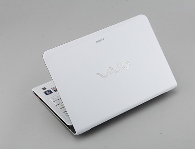 Sony VAIO E11 評測：新 AMD APU 小筆電好便宜