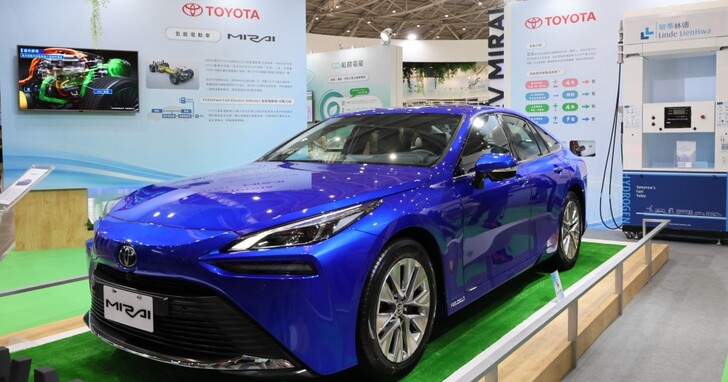 第二代Toyota MIRA氫能電動車國內首度亮相，氫能巴士、儲能整合設備在智慧移動展展出