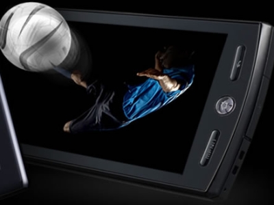 Sharp 首台 Full HD 螢幕手機，5 吋 AQUOS 螢幕、10月底台灣搶先賣