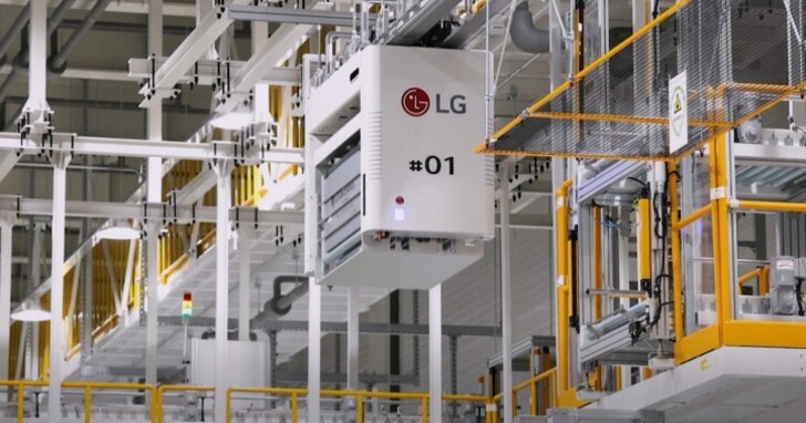 參觀 LG 冰箱「燈塔工廠」，大量導入機器人自動化生產線，1 小時可生產 260 台冰箱