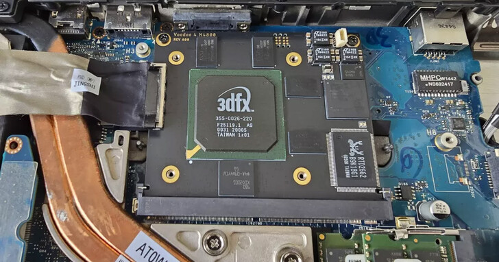 DIY強人把24 年前的 3Dfx Voodoo4 GPU 移植到Dell Precision M4800 筆電上