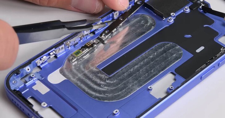 真的改了！iFixit罕見稱讚新款iPhone 16系列為迄今蘋果最易維修機種