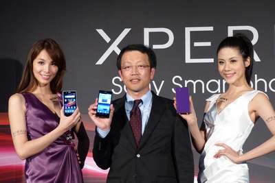 2013年 2月新手機：Sony Mobile 新世代旗艦 Xperia Z 獨領風騷
