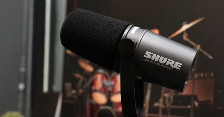 SHURE MV7i智慧麥克風發表：全球首款內建錄音介面的動圈麥克風，售價 349 美元