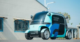 HTC 春假推高雄無人自駕車與 XR 沉浸式文化體驗，打造結合 5G 及 AIoT 科技的創新智慧旅遊