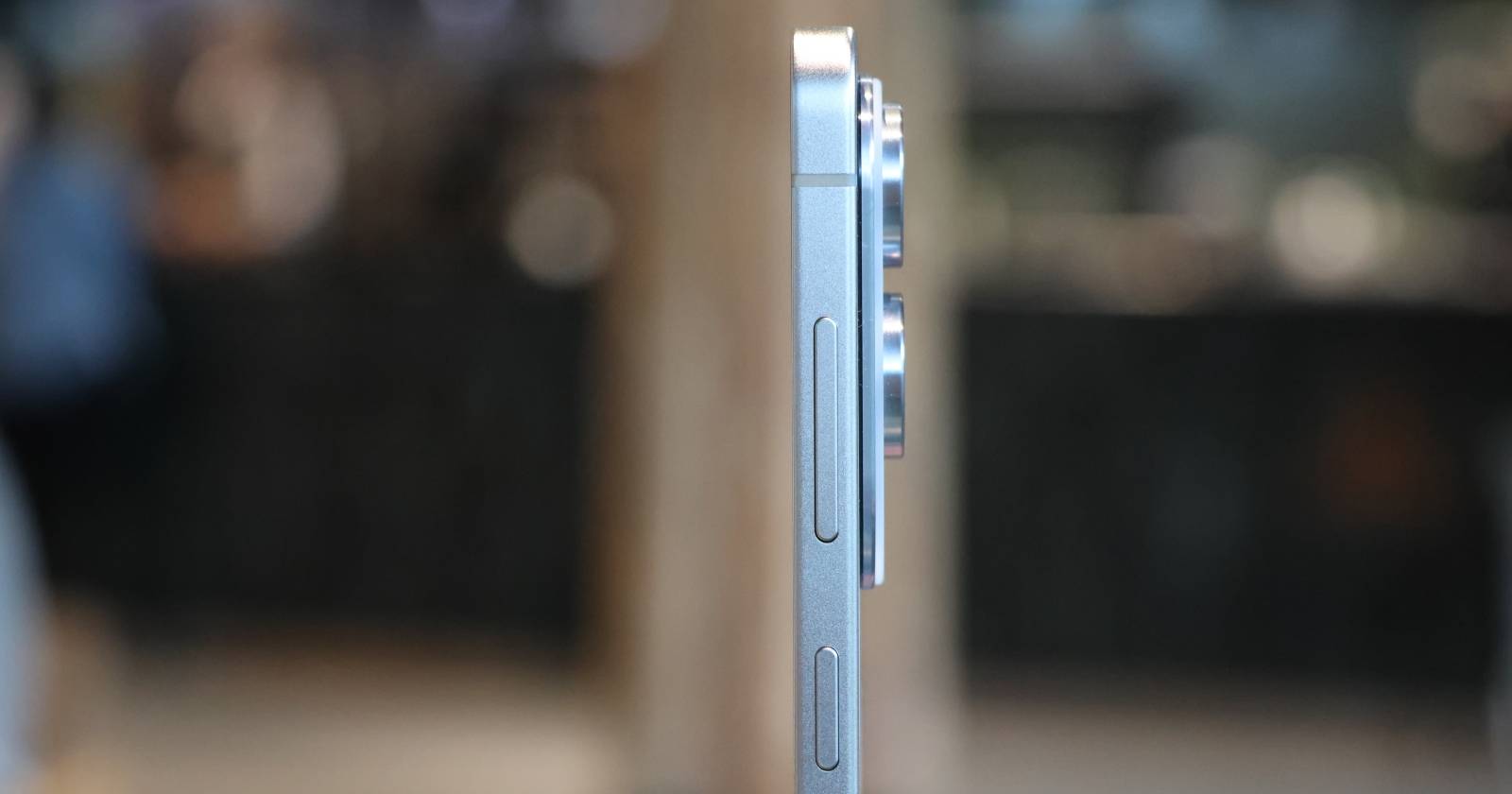 最輕最薄的三星 S25 Edge 開箱動手玩,續航力比預期更強
