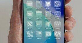 傳出延宕的 Siri 個人化功能預計 2026 年登場，Apple 將以全新架構重啟智慧語音助理計畫