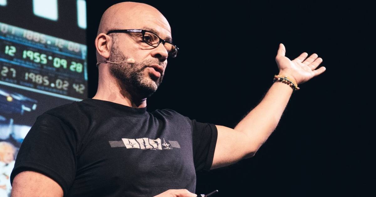 AI 未來十年全面取代白領職缺?前 Google X 高管這樣說:從CEO、工程師到Podcast 主持人都逃不掉