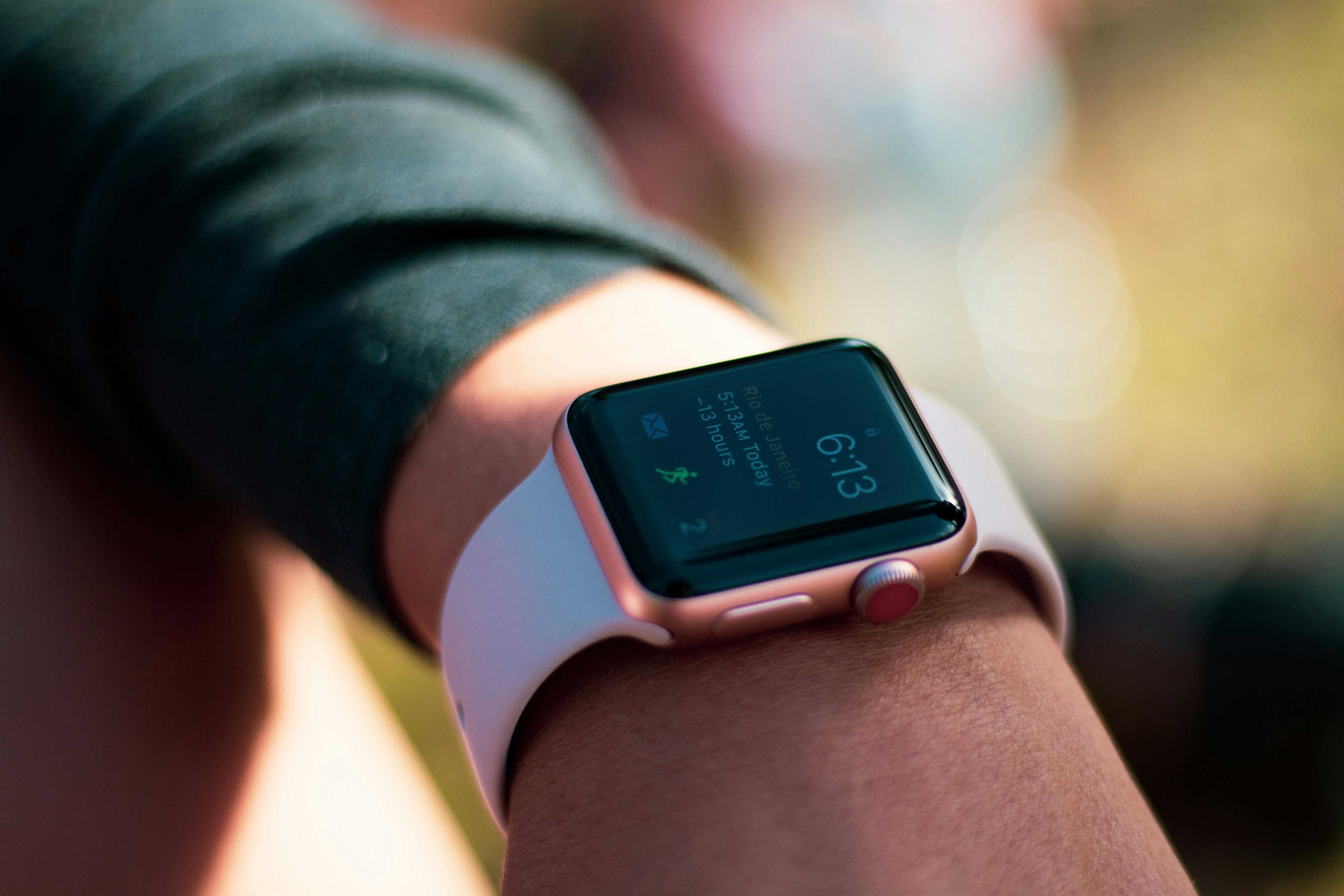 華為 2025 年 Q2 智慧手錶出貨量首度超越 Apple,成為全球最大品牌