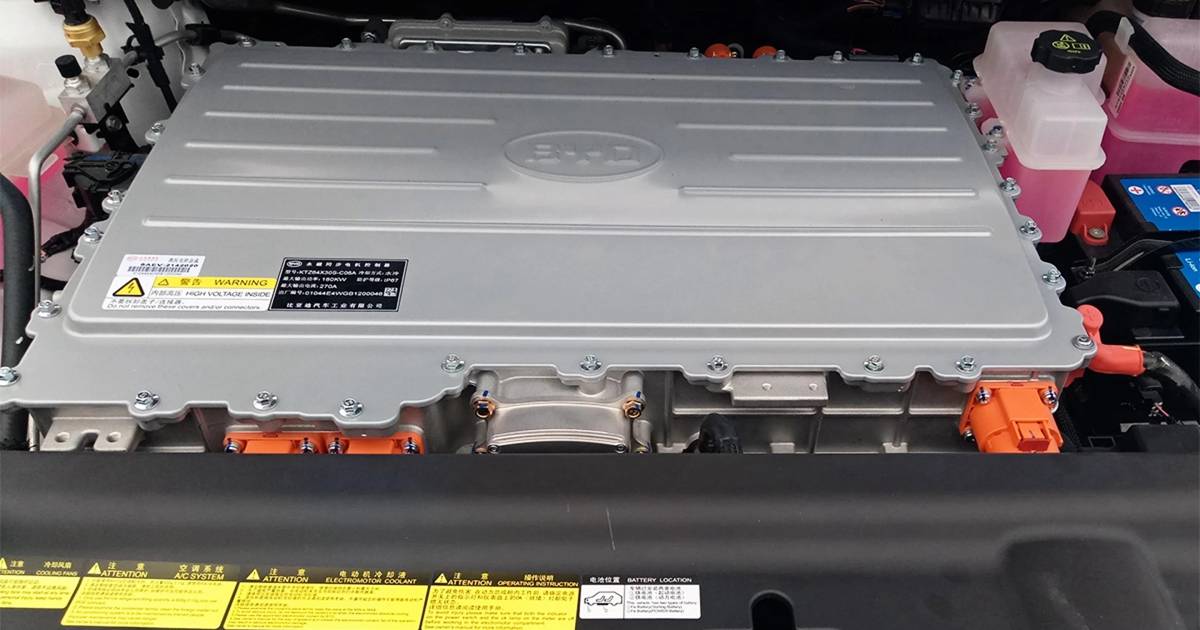 誰說電車開幾年就要換電池？實測數據打臉：平均可用 13 年、容量還能剩 75%！