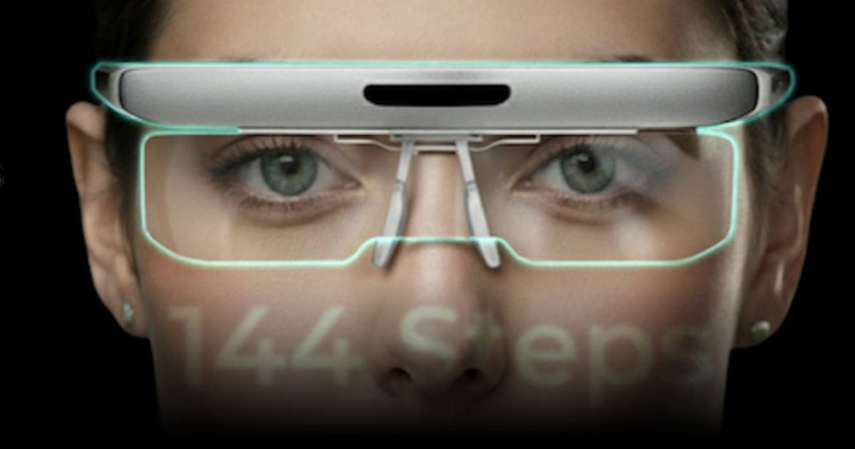 手機滑不停眼睛酸？南韓「護眼眼鏡」Eyeary 登場！號稱半年擺脫老花眼鏡