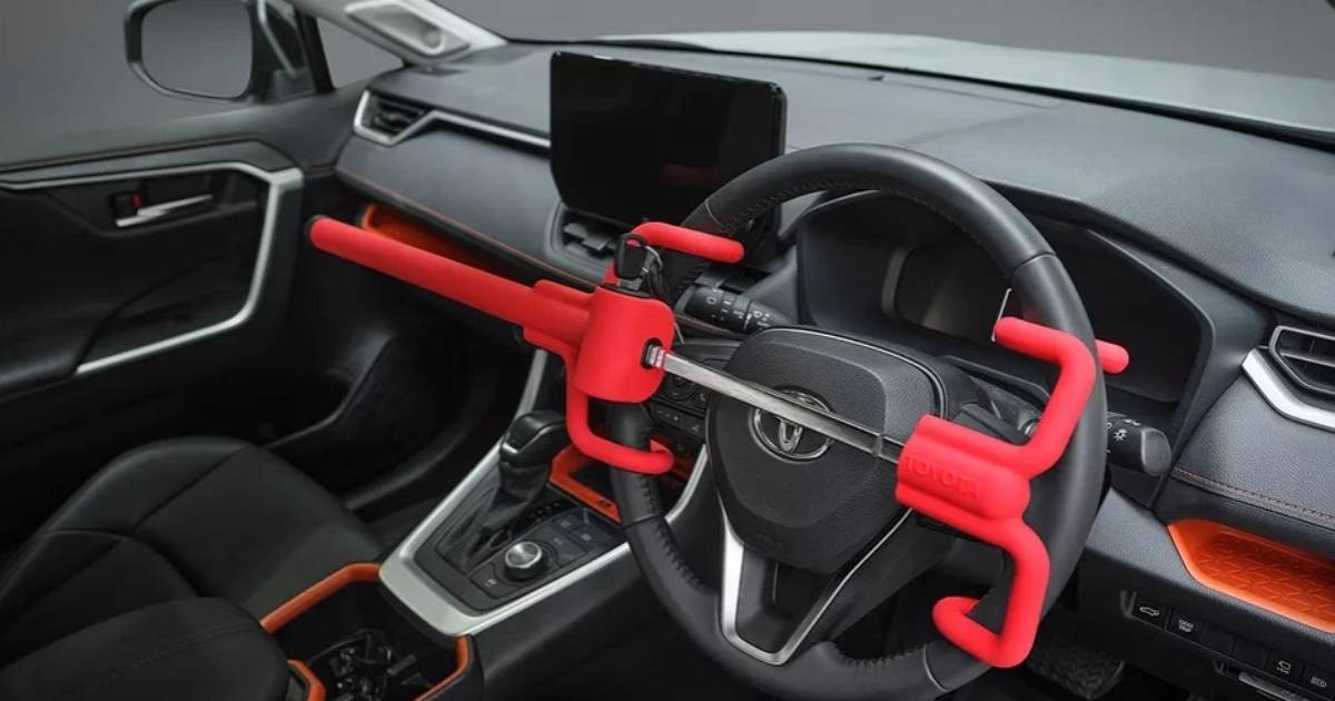 澳洲竊盜案狂飆！Toyota出奇招：經典「方向盤鎖」重出江湖，高強度鋼材嚇阻偷車賊！