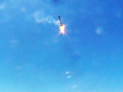 Space X 公司 Grasshopper 火箭完成偏向測試