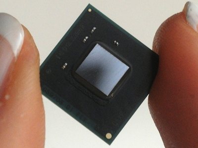 比 Atom 更小，Intel 在 IDF 2013 推出穿戴型裝置專用 SOC 晶片：Quark