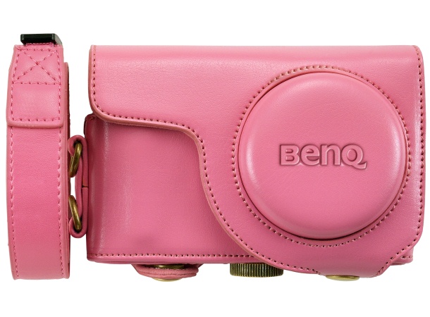 買BenQ G2F留好評，就送輕巧專屬皮套！晚美自拍機G2F搭配粉紅皮套，打造時尚風格！