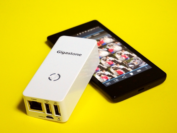 無線、分享、串流、充電，四個願望一次滿足：Gigastone Smart Box A4 無線存儲充電寶