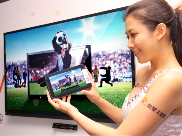 2014世界盃足球賽，精彩賽事盡在凱擘大寬頻！ 超級錄影機精彩賽事全都錄，鴻海製造大顯示器再降價！