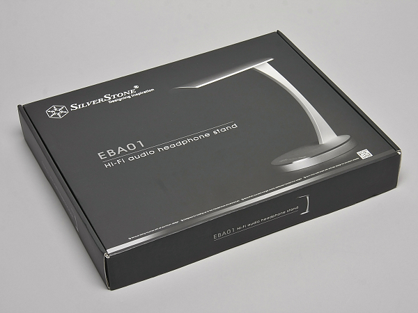 SilverStone EBA01 Hi-Fi 耳機架，兼具觀賞作用的實用小物