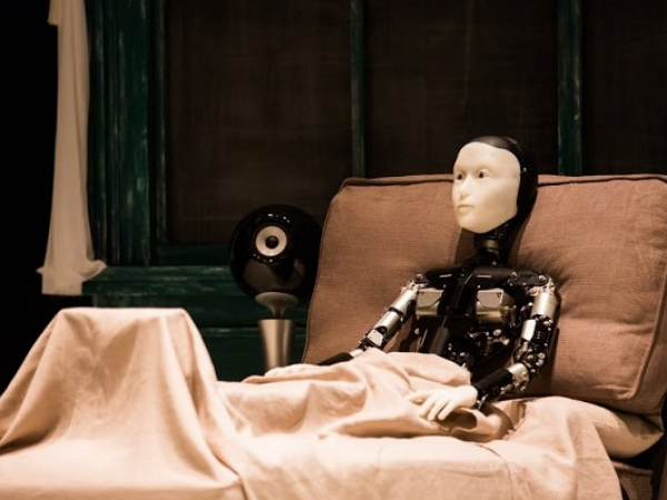 機器人的《蛻變》課題：我們是否能決定成為人類的界線？