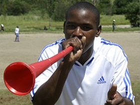【T世足】呼呼塞拉(vuvuzelas)：南非世界盃吵死人的加油武器