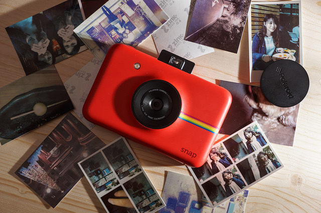 色彩繽紛拍立得 Polaroid SNAP：即拍即印，還能數位存檔