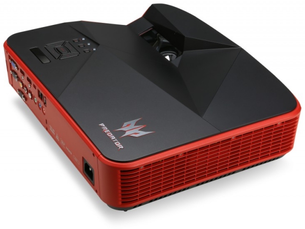 Acer 推出鎖定電競風的 Predator Z850 雷射超短焦投影機，僅需 47 公分即可投影 120 吋畫面