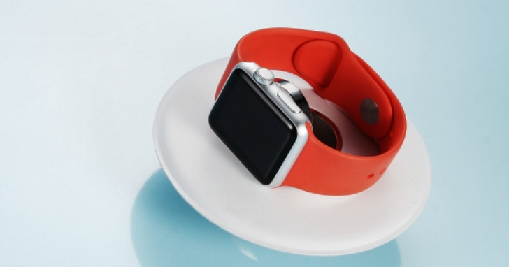 Apple Watch磁性充電座－可純充電也可當夜鐘使用