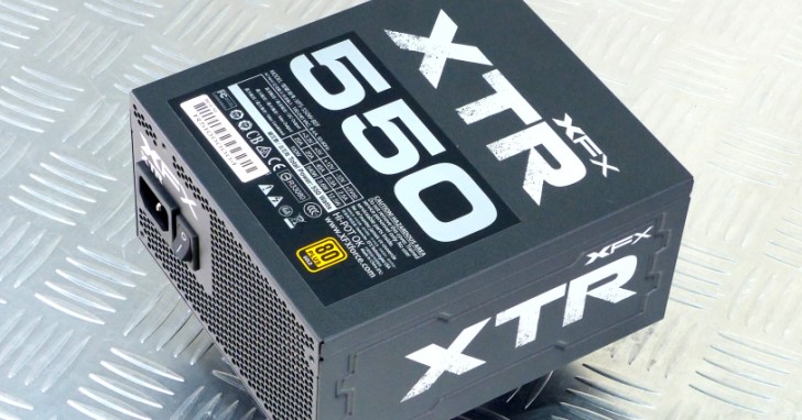XFX 帶著超值電源供應器回歸，全模組化 XTR550 實測