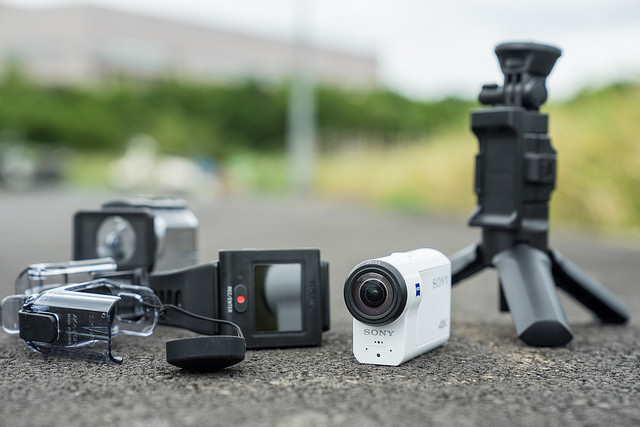4K 動態影像拍攝，搭載 B.O.SS 光學防手震，全新配備讓運動攝影機更上一層 - Sony FDR-X3000R