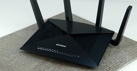 配備 SFP+ 與 802.11ad，Netgear Nighthawk X10 R9000 旗艦再進化