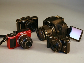 8台可交換鏡頭相機，誰是錄影自動對焦王？