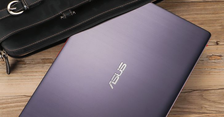 Asus VivoBook S14 S430UN－ 14吋窄邊框加撞色的搶眼設計