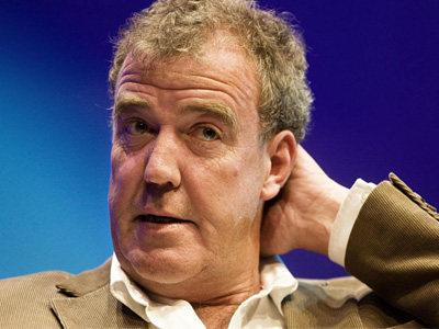 Top Gear主持人Jeremy Clarkson揮拳打製作人：恐遭革職！