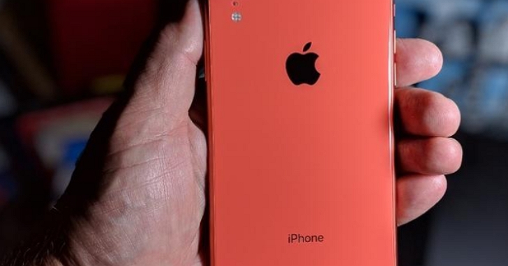 網友在好市多買了全新iPhone XR，未拆封退貨卻被告知手機已過保？