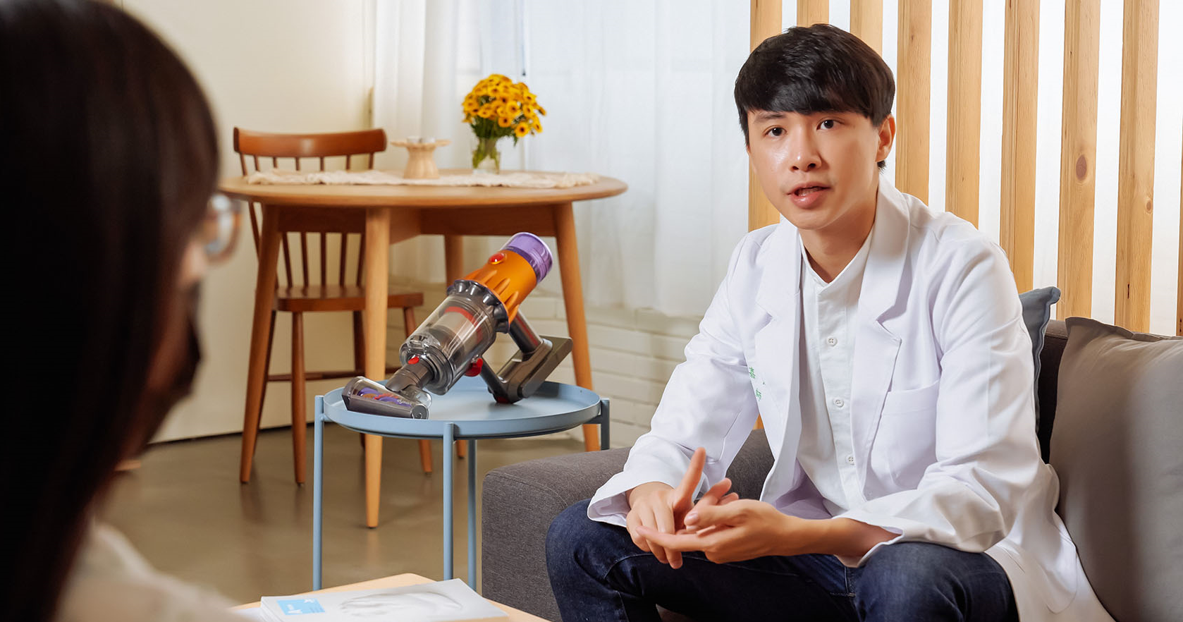 隱藏灰塵才是影響健康的關鍵?家醫科醫師居家灰塵、過敏原大揭秘 feat. Dyson V12 Detect Slim