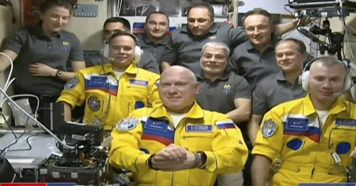 俄太空人穿「烏克蘭國旗配色」太空服挺烏？太空人解釋：黃色太空服過剩