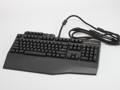 GIGABYTE Aivia Osmium 電競鍵盤，內建滾輪、USB  3.0