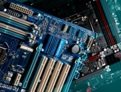 8款 Z77、H77、B75 主機板採購大集合，鎖定原生 USB 3.0、PCI-E 3.0