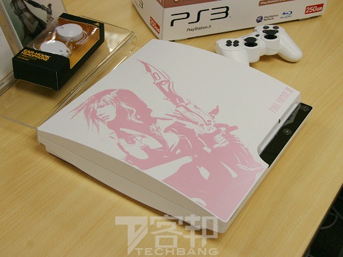 Sony PS3太空戰士FF XIII限定版同捆主機台灣首度亮相！ | T客邦