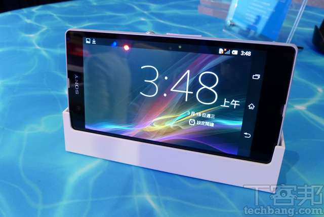Sony Xperia Z、ZL 5吋 1080p 旗艦機在台亮相，小編一手試玩