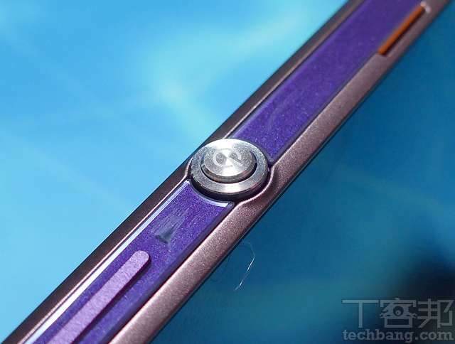 Sony Xperia Z、ZL 5吋 1080p 旗艦機在台亮相，小編一手試玩