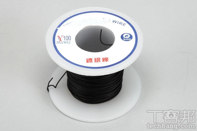 自己改裝紅白機，變身成 PC 手把 + USB Hub，又爽又實用！