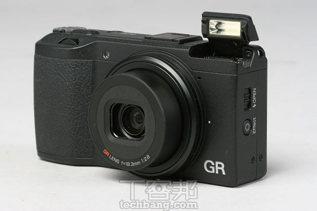 Ricoh GR 評測：畫質大躍進、為攝影玩家打造的APS-C 隨身機| T客邦