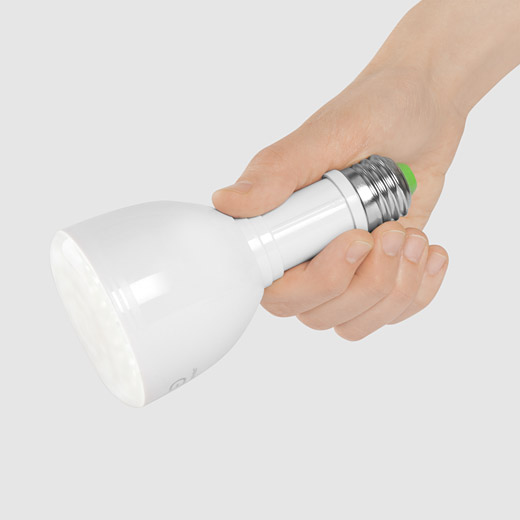 Bulb Flashlight：是燈泡也是手電筒的聰明設計