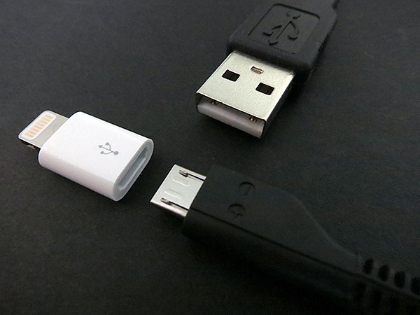 不再擔心插反了,USB 接頭明年將正反可插 | T客邦