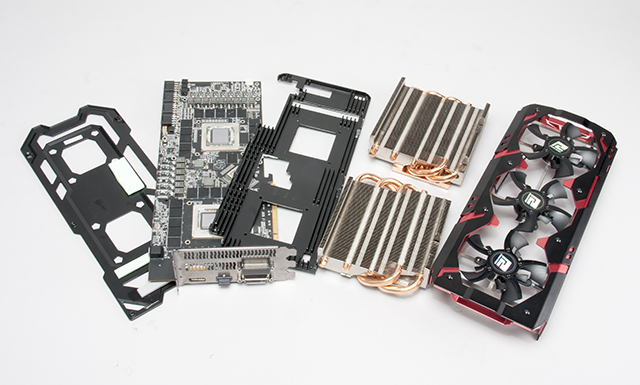 撼訊Devil 13 Dual Core R9 290X，空冷中的效能顛峰