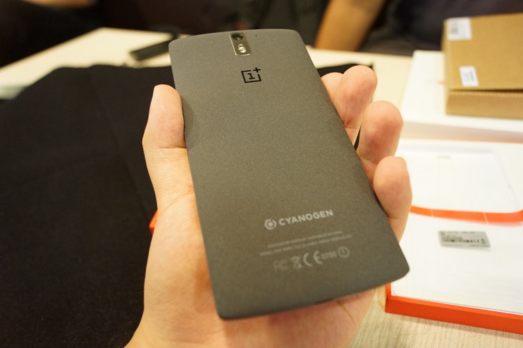 一加手機 One Plus One 把玩：便宜但不廉價的 Android 旗艦 | T客邦