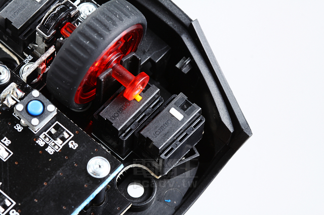 Asus ROG Gladius 電競滑鼠，集眾家所長之作